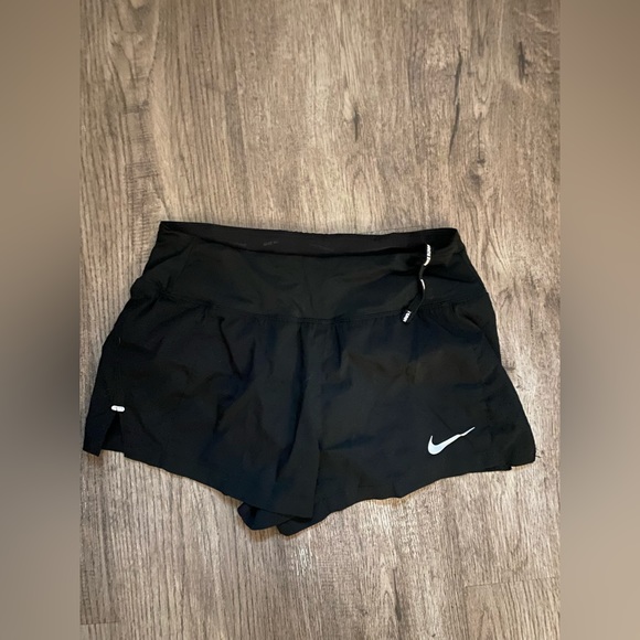 Nike dri-fit shorts - Picture 1 of 1